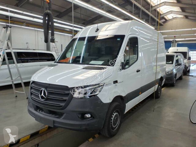 Užitkové vozidlo Mercedes 317...