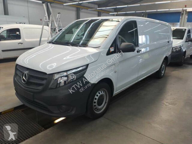 Autoutilitară Mercedes Vito KA...