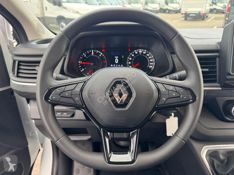 عربة نفعية Renault 2.0 BLUE DCI 150 EDC