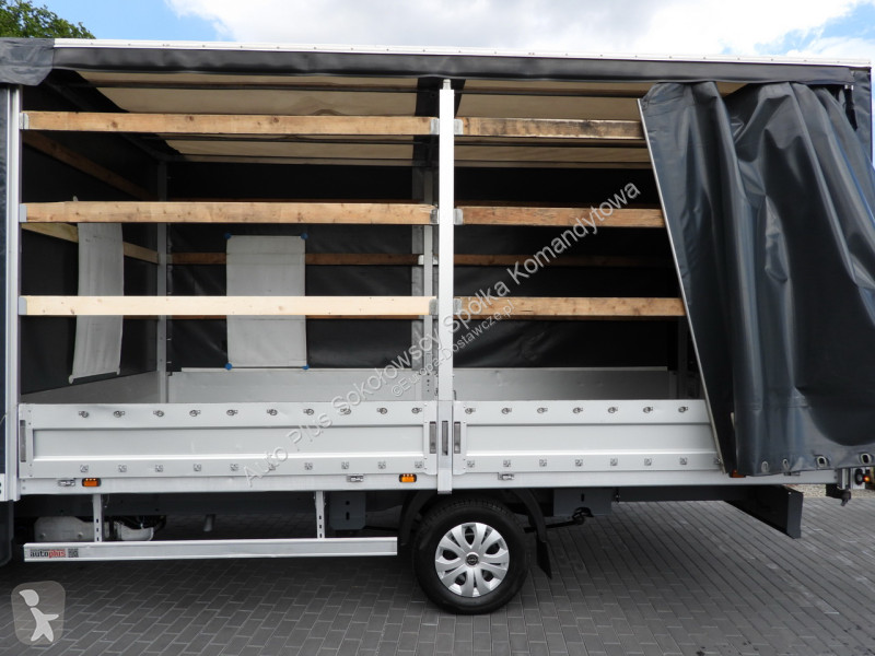 Лекотоварен автомобил Opel  MOVANO