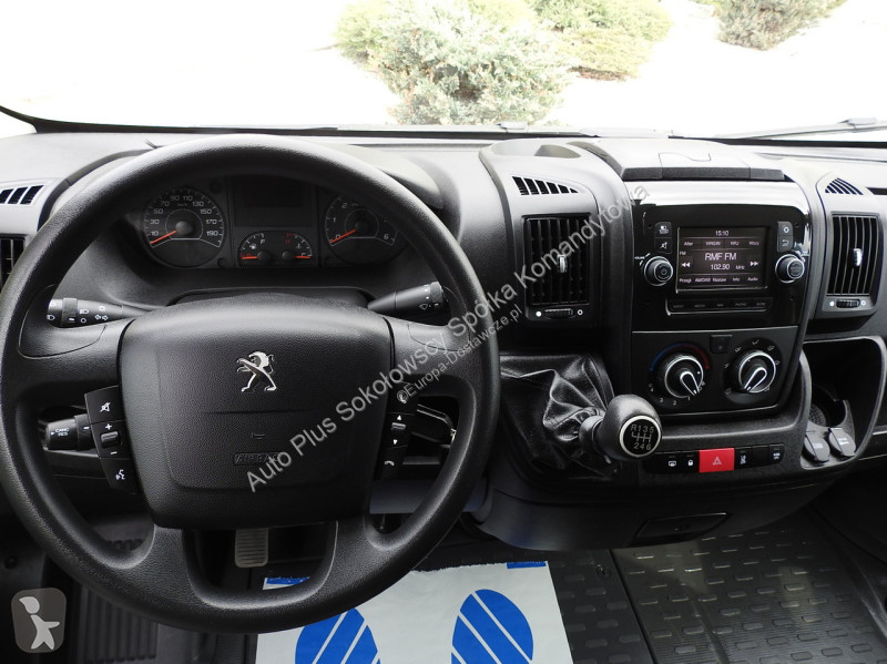 Samochód dostawczy Peugeot  BOXER
