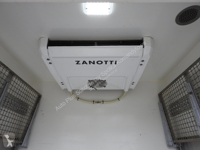 Samochód dostawczy Peugeot  BOXER