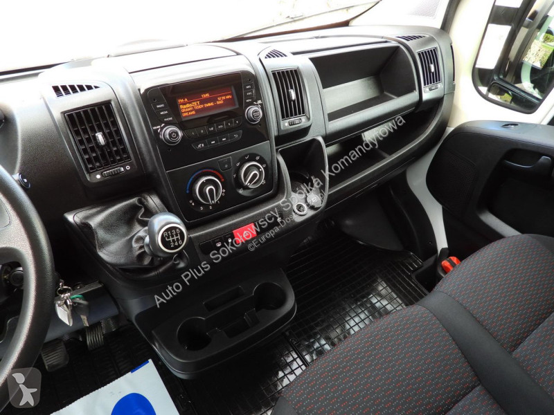 Samochód dostawczy Peugeot  BOXER