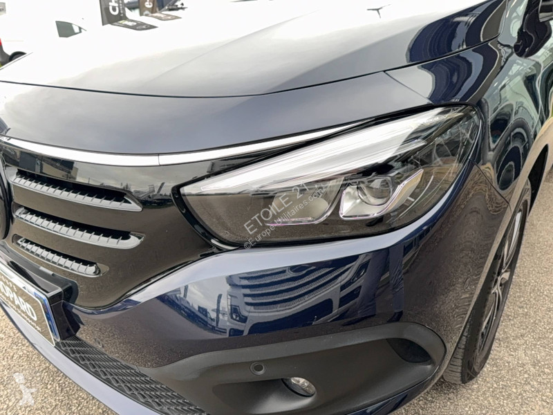 عربة نفعية Mercedes EQT 200