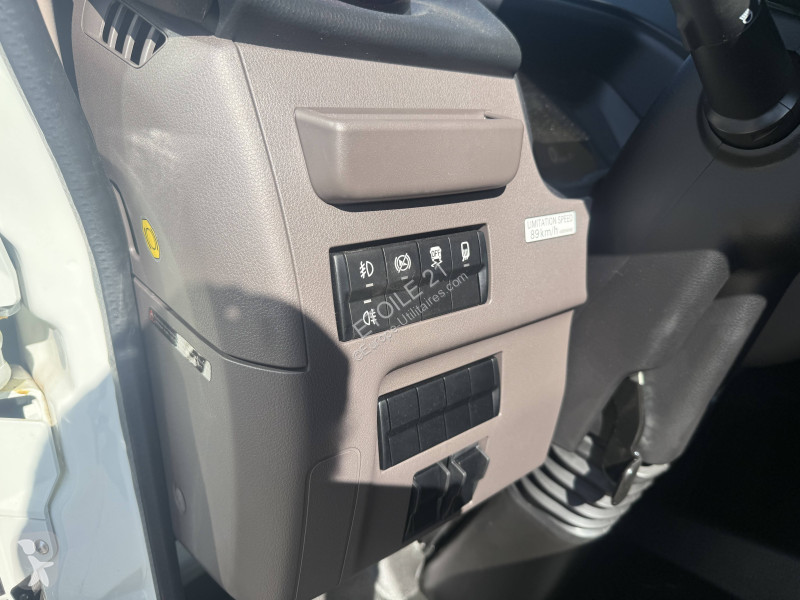 عربة نفعية Fuso 4C15NT1E34T1F 4x2 2023