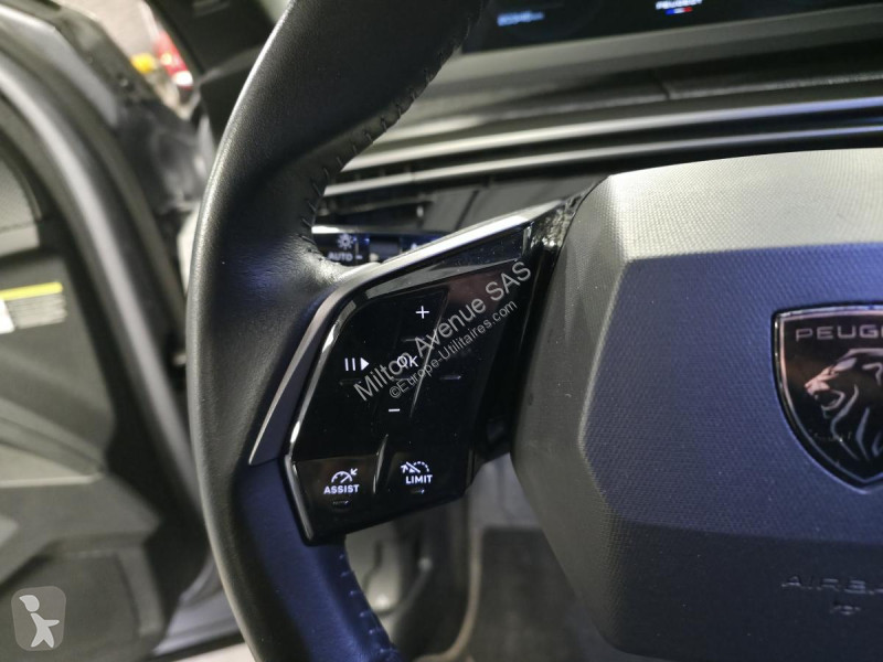 Furgoneta Peugeot 3008 1.2i Hybrid -145 - BV...