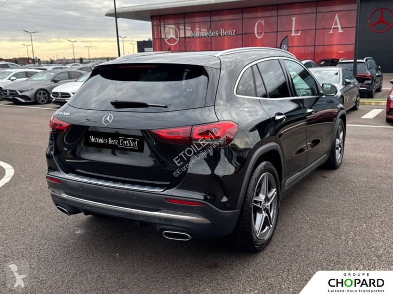 عربة نفعية Mercedes GLA 200 7G-DCT