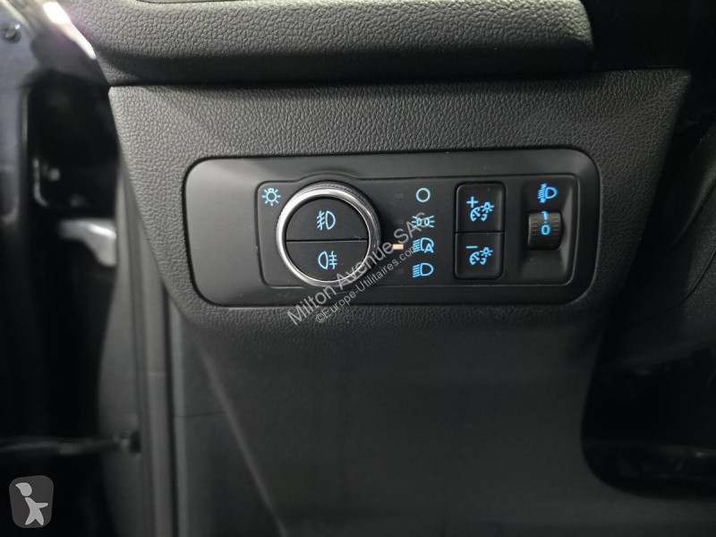Samochód dostawczy Ford KUGA 1.5 EcoBlue - 120...
