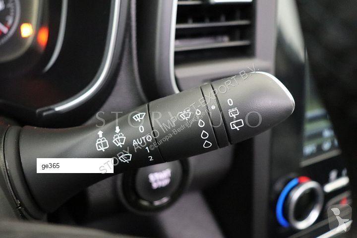 Samochód dostawczy Renault Koleos