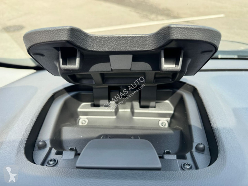 Véhicule utilitaire Renault L1H1 3T BLUE DCI...