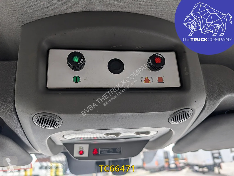 Samochód dostawczy Renault 145.35 nacelle