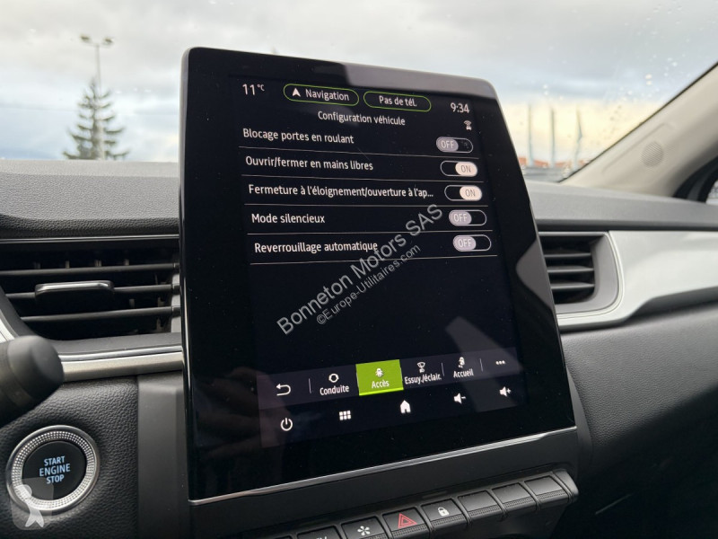 Samochód dostawczy Renault (2) techno E-Tech...