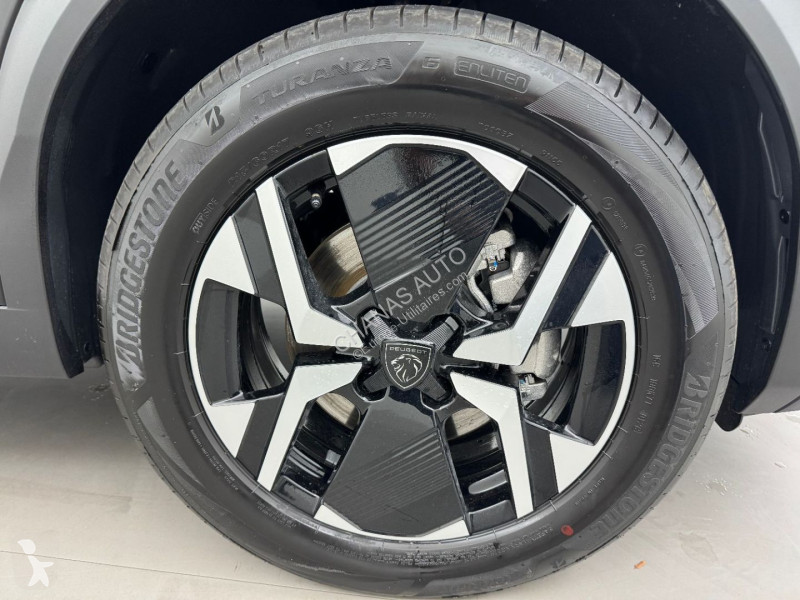 Véhicule utilitaire Peugeot 1.2 Hybrid 145 GT...
