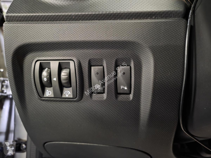 Samochód dostawczy Renault CAPTUR 0.9 Energy...