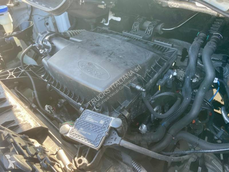 Véhicule utilitaire Ford