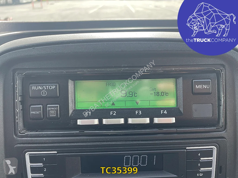 عربة نفعية Renault 145.32 frigo