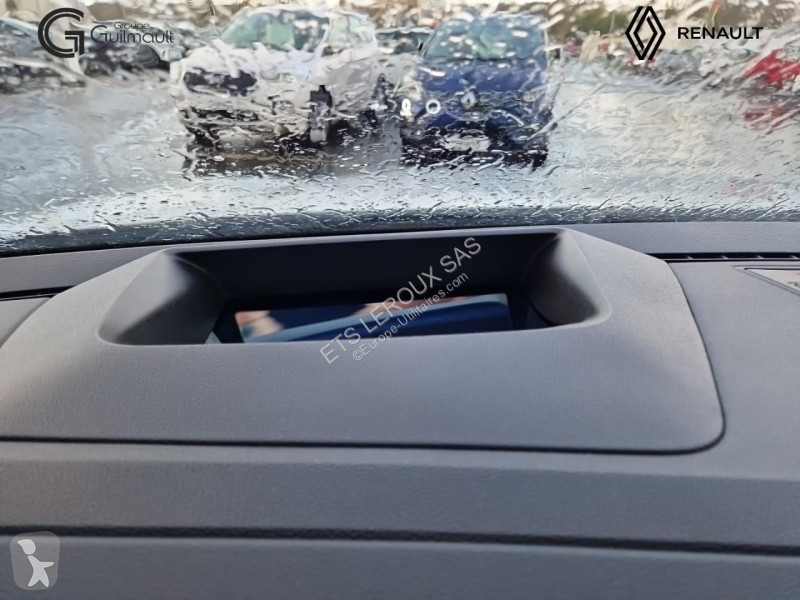 Samochód dostawczy Renault RAFALE