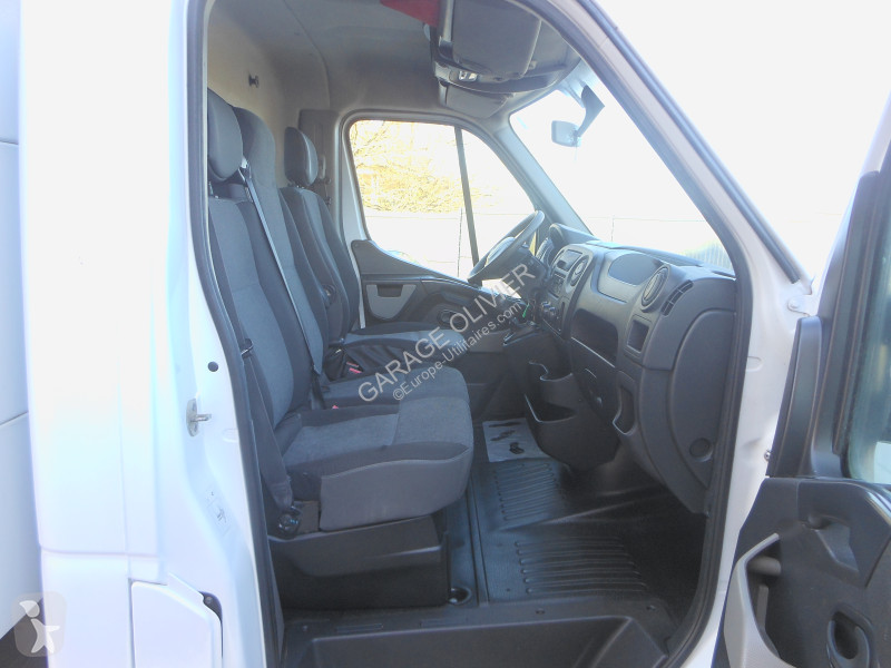 Véhicule utilitaire Renault Châssis Cabine...