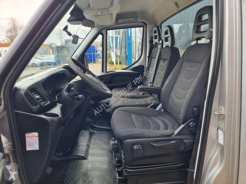 Samochód dostawczy Iveco 40C17 B/E 10T...