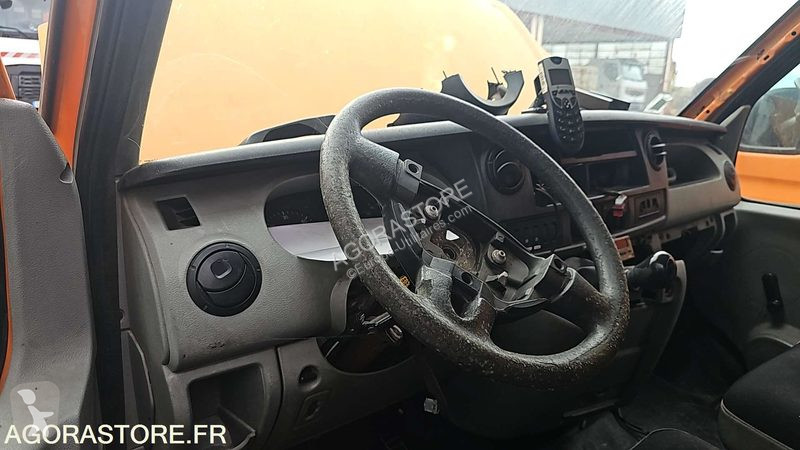 Véhicule utilitaire Renault MASTER