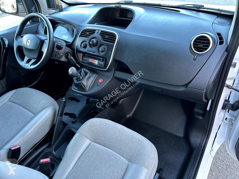 Véhicule utilitaire Renault Maxi Grand Volume...