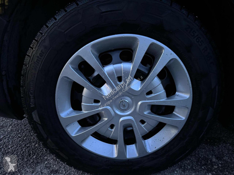 عربة نفعية Opel