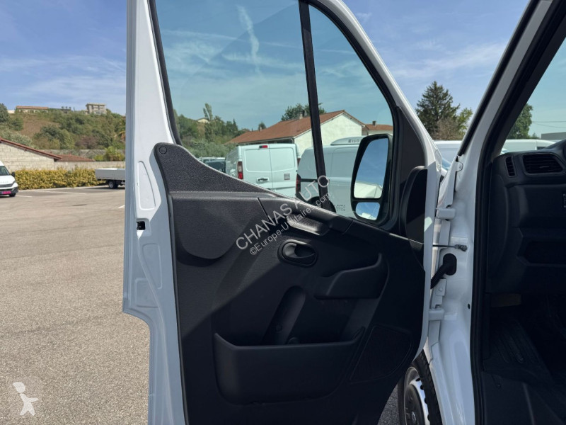 Furgoneta Renault F3500 L2H2 2.3 dCi 135 Grand...