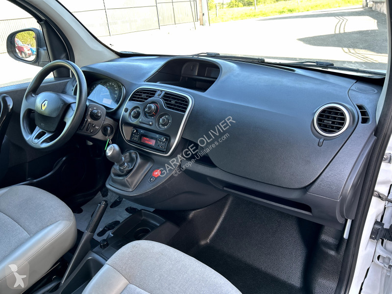 Véhicule utilitaire Renault Maxi Grand Volume...