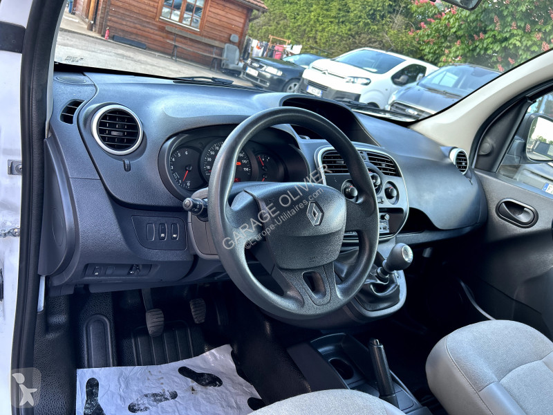 Véhicule utilitaire Renault Maxi Grand Volume...