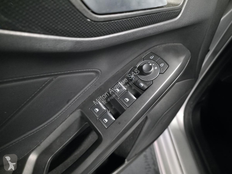 Véhicule utilitaire Ford FOCUS 1.0 EcoBoost...