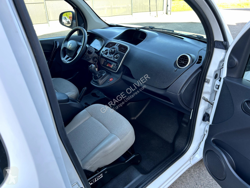 Véhicule utilitaire Renault Maxi Grand Volume...