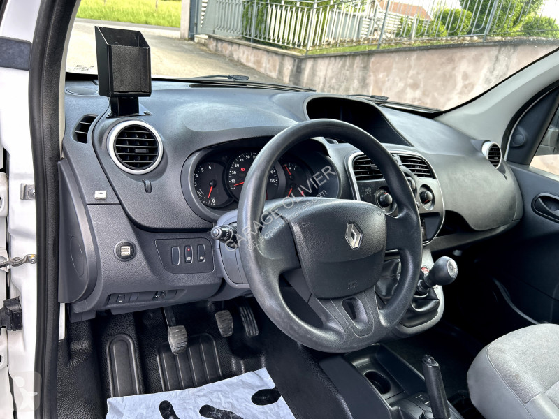 Véhicule utilitaire Renault Maxi Grand Volume...