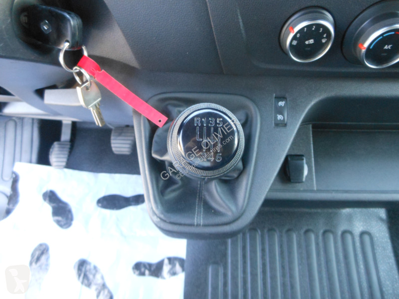 Véhicule utilitaire Renault Châssis Cabine...