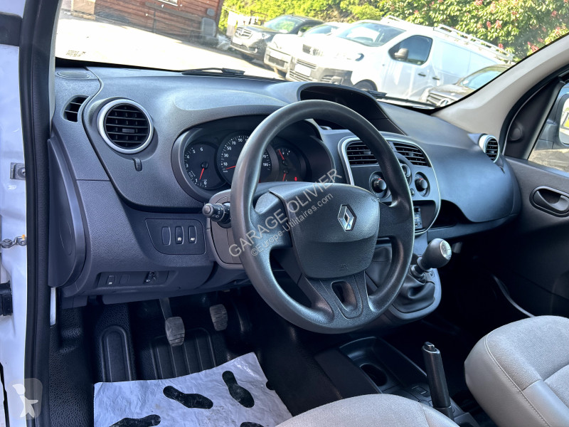 Véhicule utilitaire Renault Maxi Grand Volume...