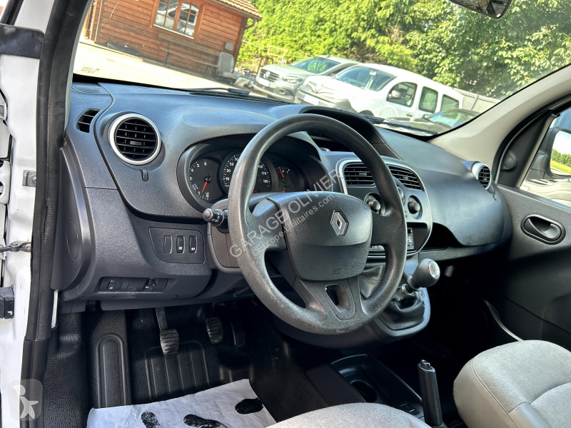 Véhicule utilitaire Renault Maxi Grand Volume...