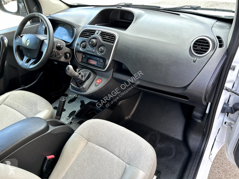 Véhicule utilitaire Renault Maxi Grand Volume...