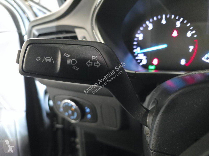 Véhicule utilitaire Ford FOCUS 1.0 EcoBoost...
