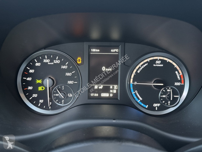 عربة نفعية Mercedes e 112 Fourgon Long
