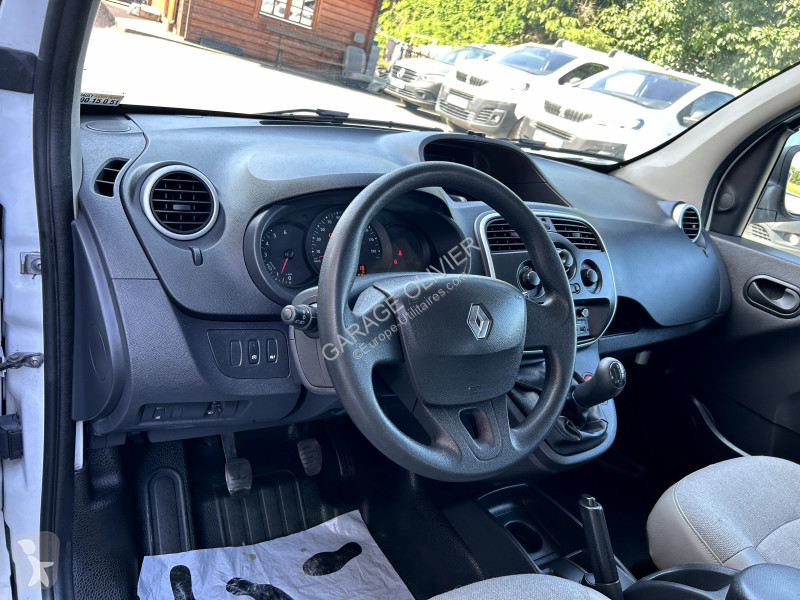 Véhicule utilitaire Renault Maxi Grand Volume...