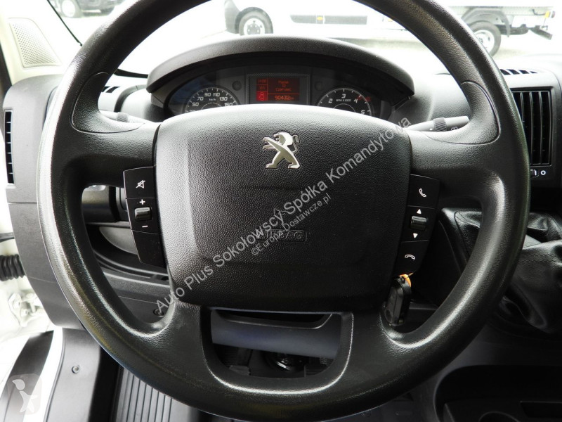 Samochód dostawczy Peugeot  BOXER