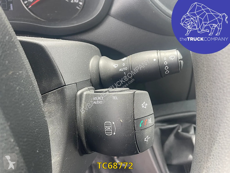Samochód dostawczy Renault 145.35 nacelle