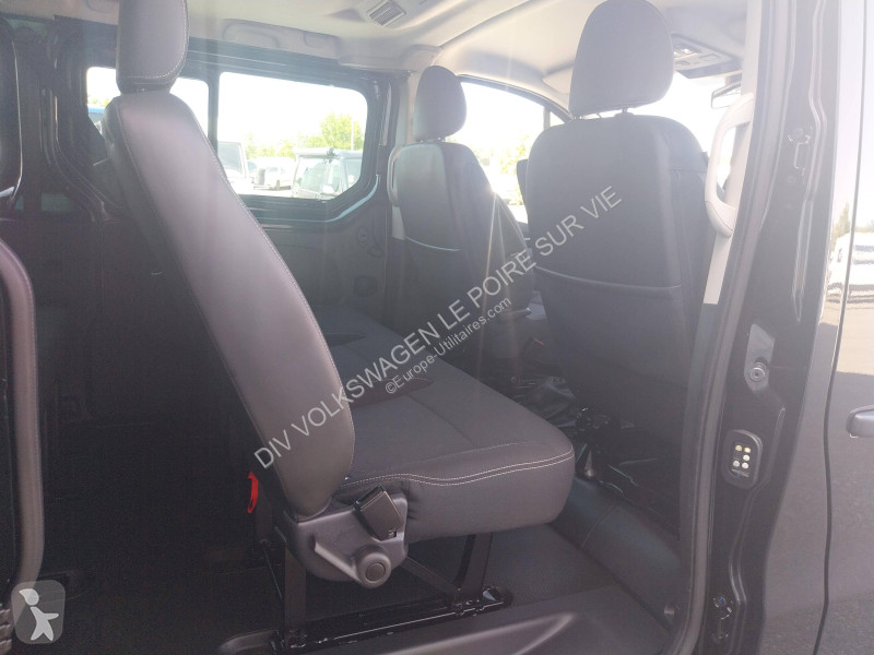 عربة نفعية Nissan Primastar Combi L1H1 3.0t 2.0...