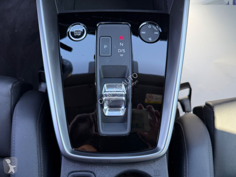 Véhicule utilitaire Audi 40 TFSIe 204 Design...