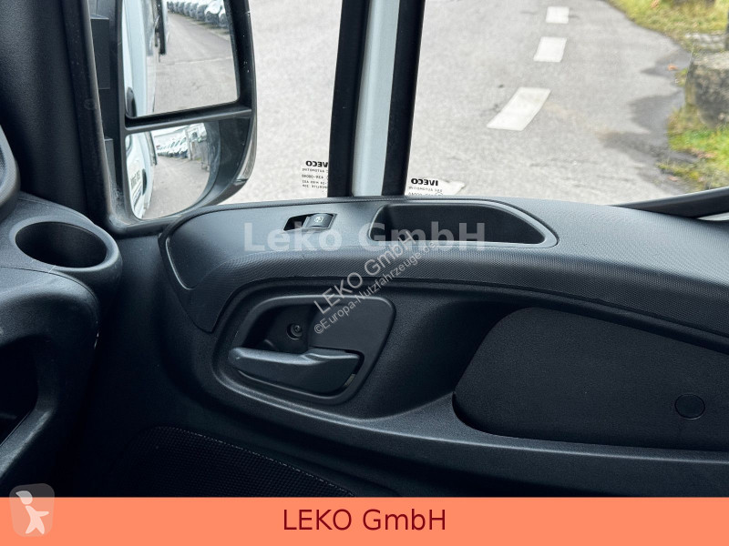 Samochód dostawczy Iveco 35C13
