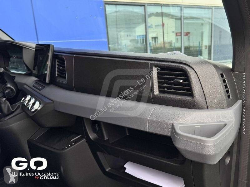 Samochód dostawczy Nissan