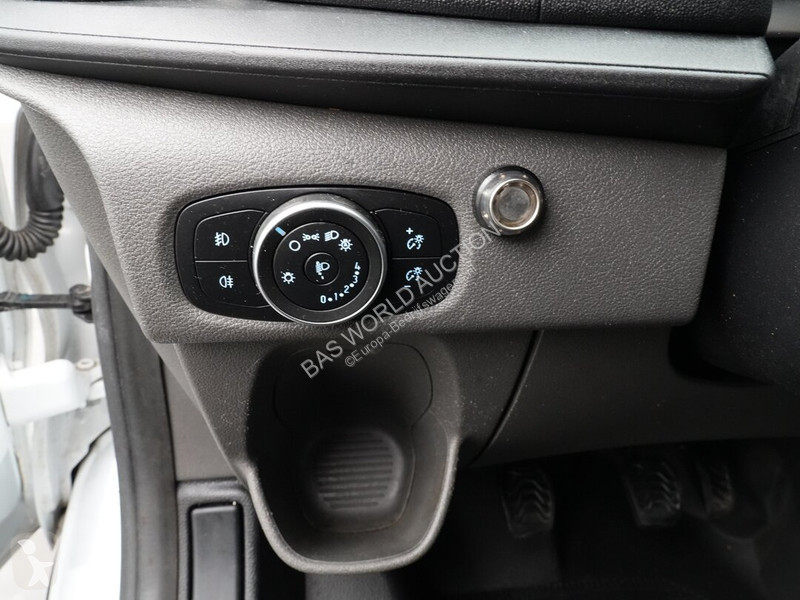 Véhicule utilitaire Ford