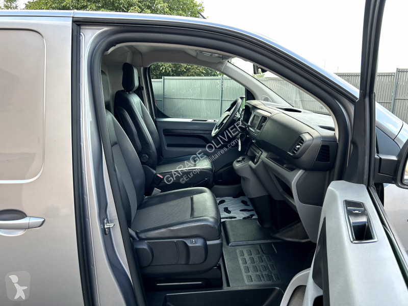 عربة نفعية Peugeot 2.0 Bluehdi 120 Premium Pack...