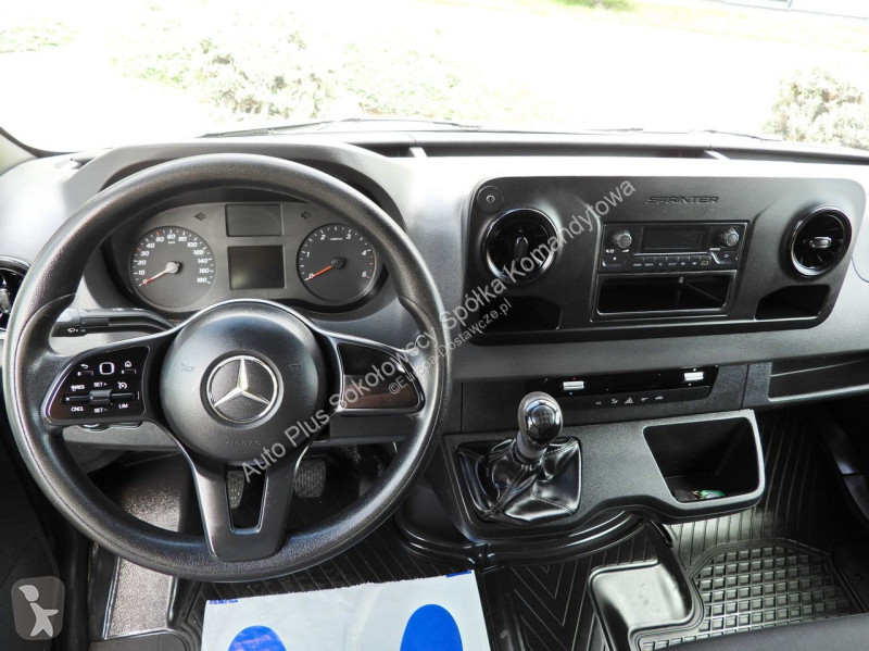 Samochód dostawczy Mercedes 25ASTER