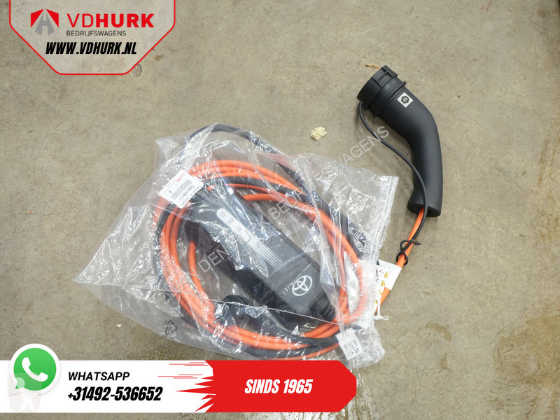 Furgoneta Toyota 230 km WLTP Adapt.Cruise/...