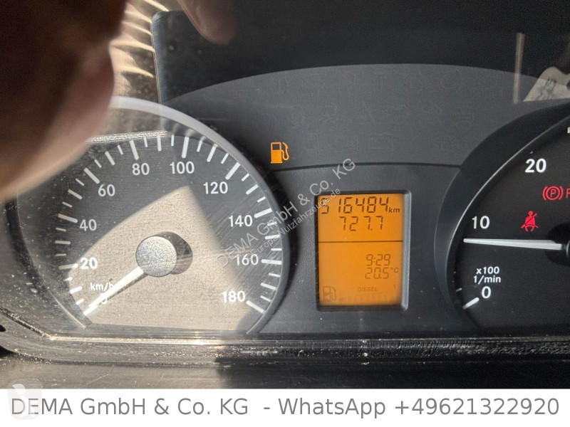 Véhicule utilitaire Mercedes...